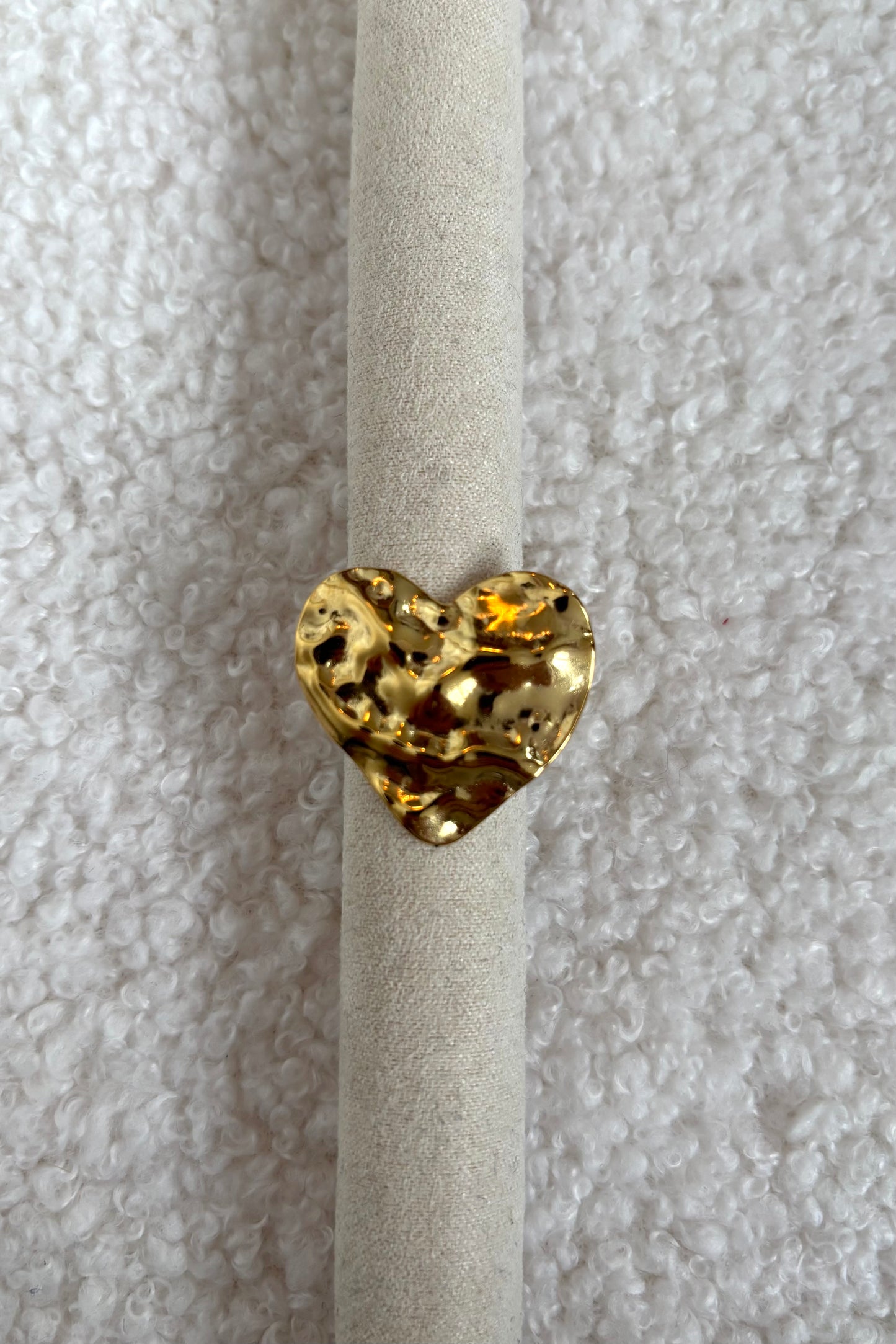 Statement heart ring goud