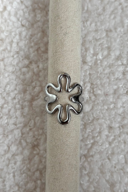 Blooming ring zilver